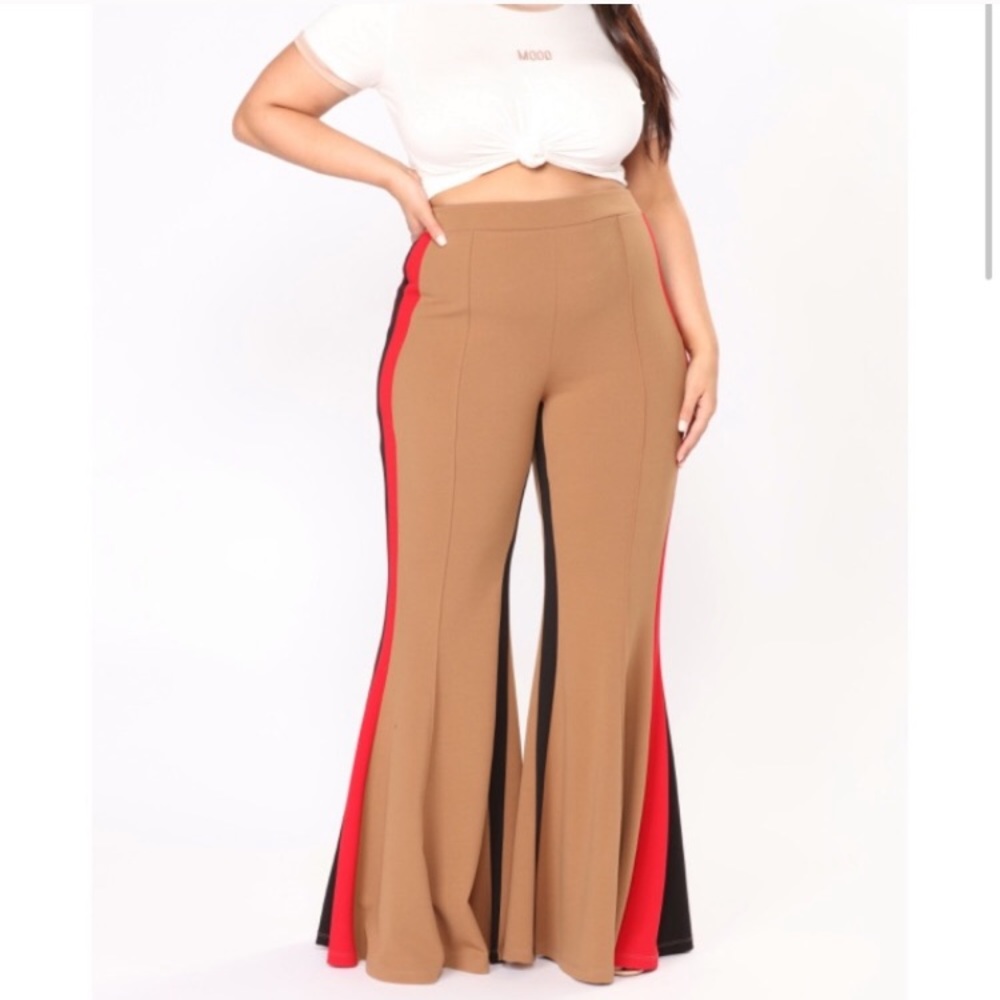 Fashion Nova fit flare pants
